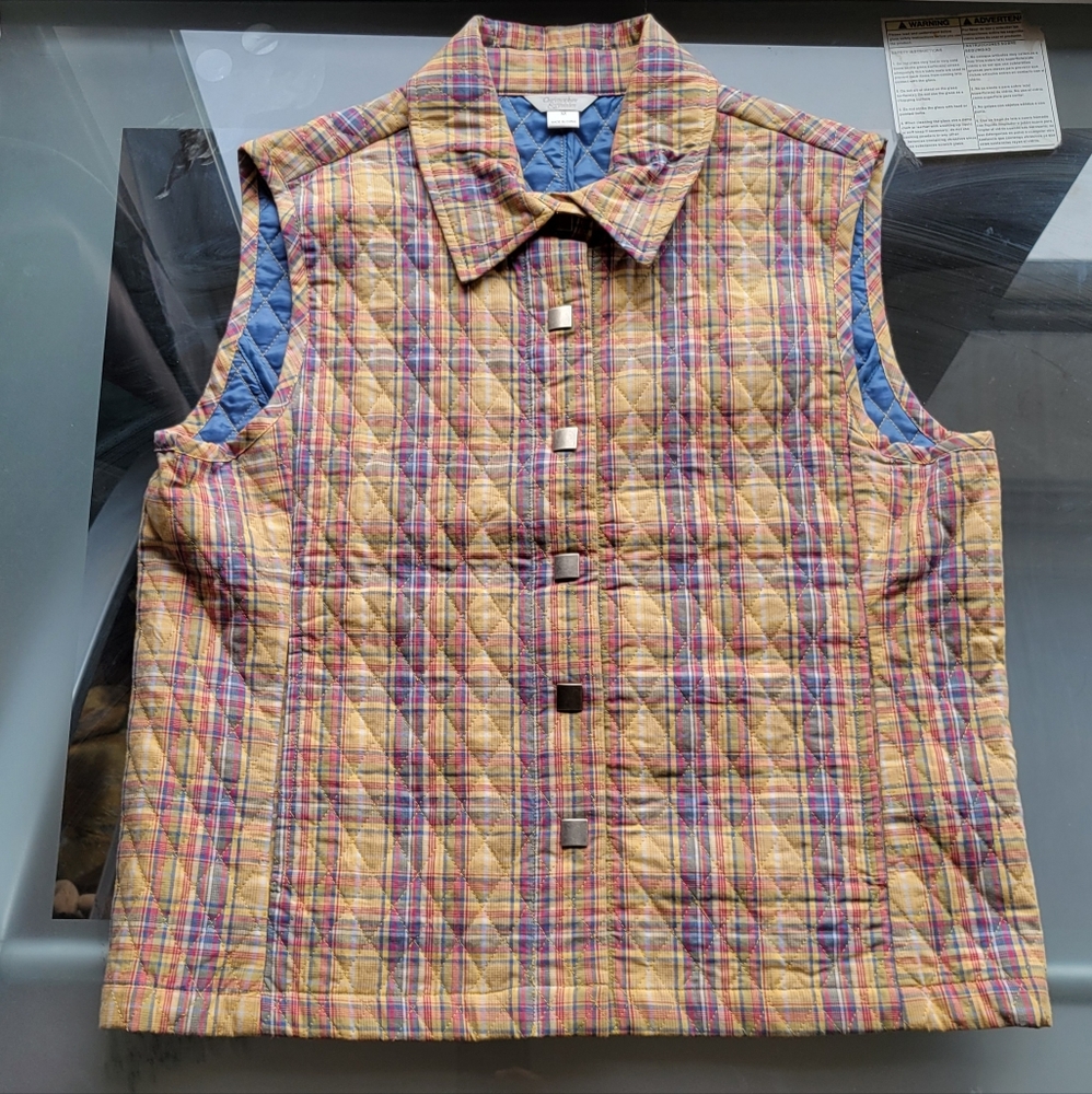 Christopher & Banks Ladies Quilted Plaid Vest - Size (M) - Excellent Condition